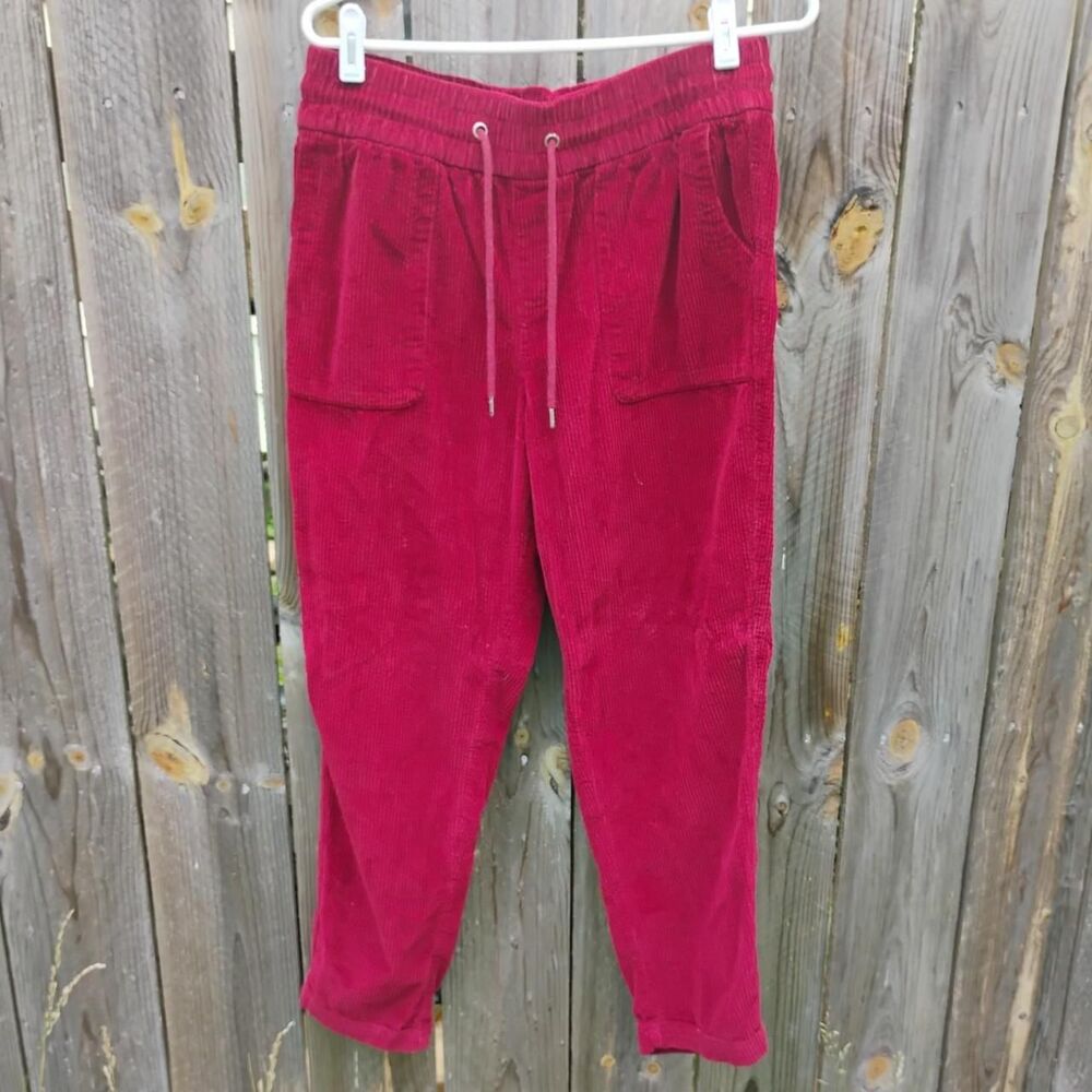 Time & Tru Red Corduroy Joggers Size Small 4/6 Burgundy Stretchy Waist
